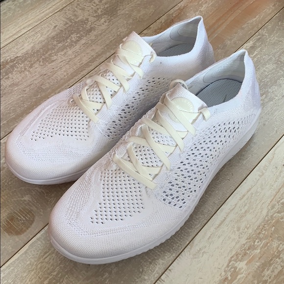 NWT Nike FREE RN Flyknit triple white - Picture 2 of 7